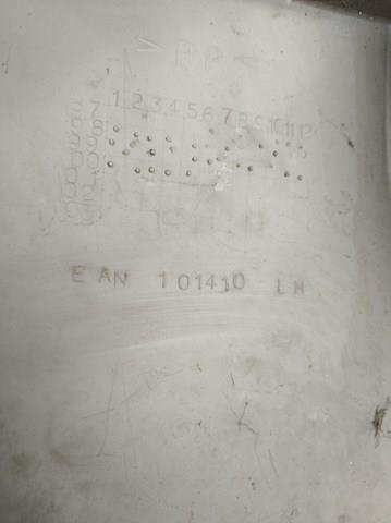 EAN101410 Land Rover 