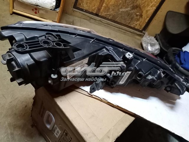 68145671AD Chrysler Фара