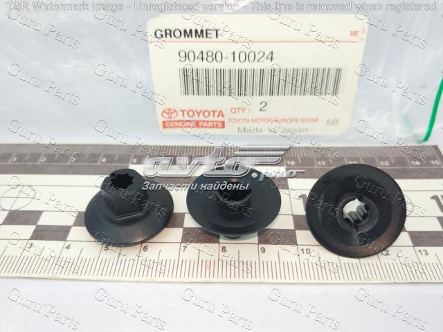 9048010024 Toyota braçadeira de proteção de fundo