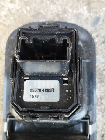 Купить 255704283R Renault (RVI) 