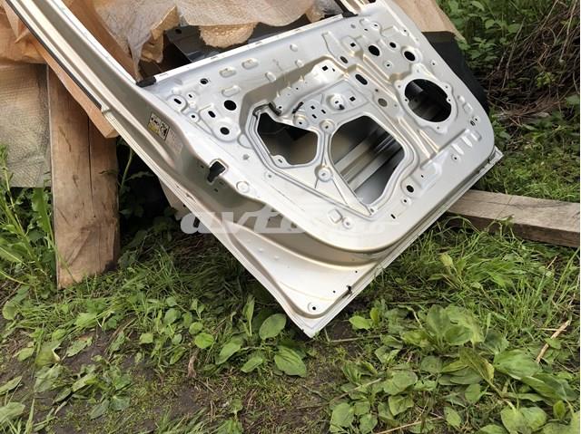 Porta dianteira esquerda Dacia Duster  HM