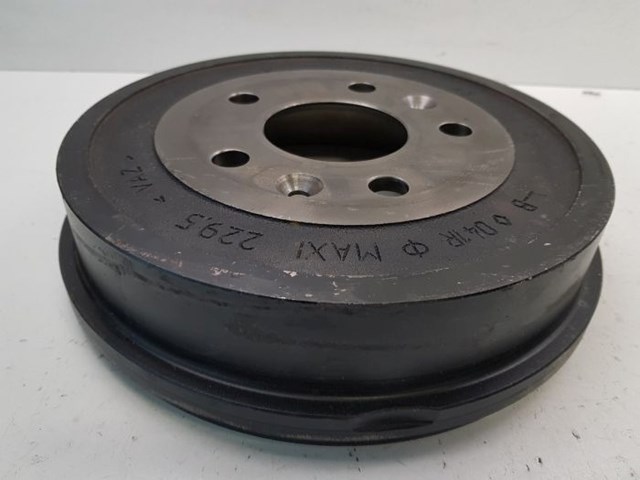Купить 432061754R Renault (RVI) Тормозной барабан