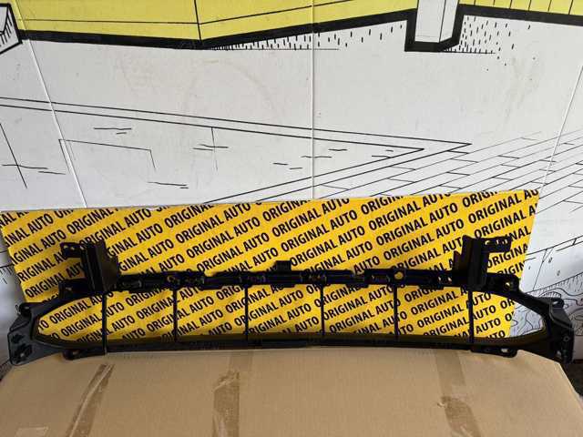 Решетка бампера DFR5501T0A Mazda