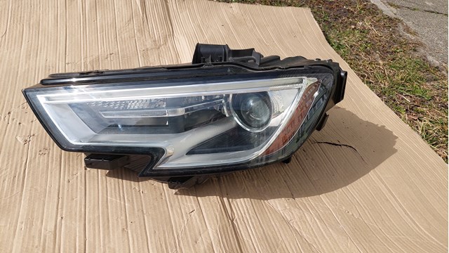  VAG 8V0941005G
