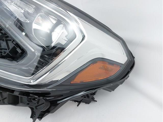 Левая фара 84815558 General Motors
