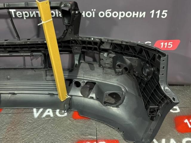 Передний бампер 510622901 Tempest