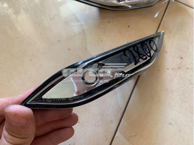 Повторитель поворота на крыле правый Porsche 7P5949102 цена, от 26.86 USD