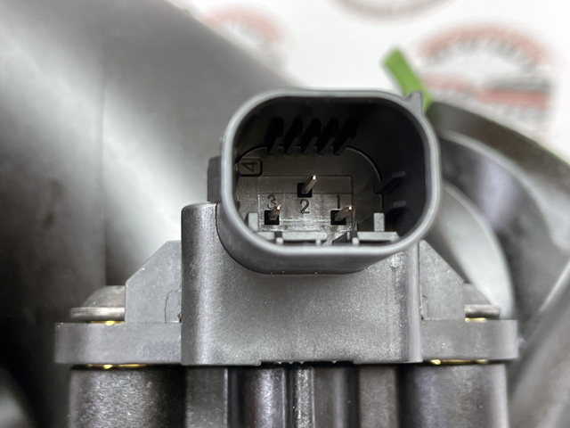 Патрубок дроссельной заслонки A6510904000 Mercedes