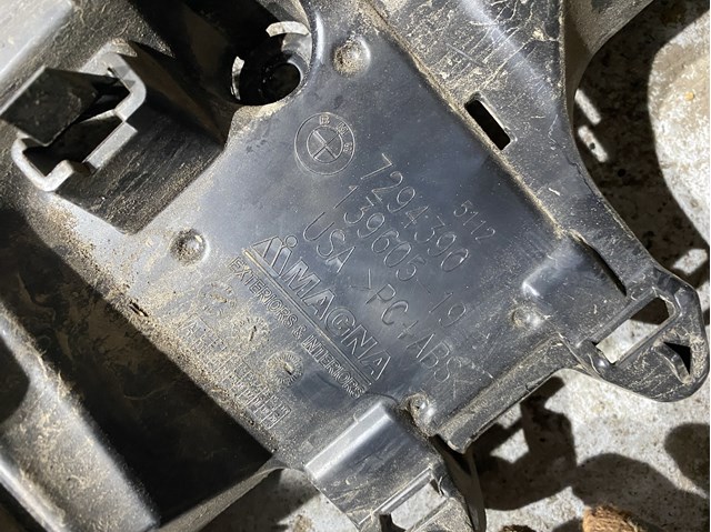 Кронштейн бампера заднего правый 7294390 BMW