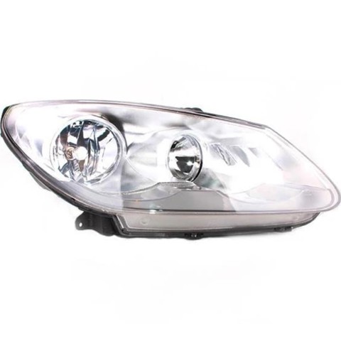 Правая фара M113772020BA Chery