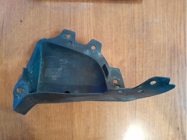 Защита бампера переднего правая LJ6B16B074AB Ford