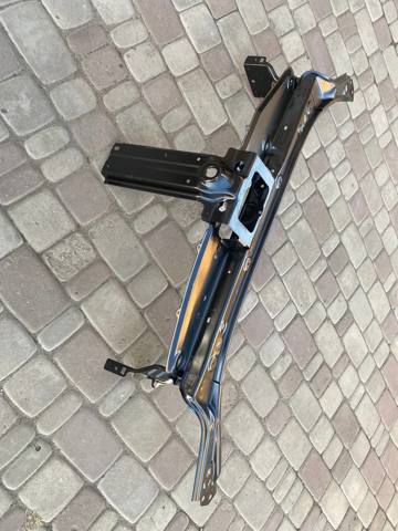 Рамка радиатора 28B104 Polcar
