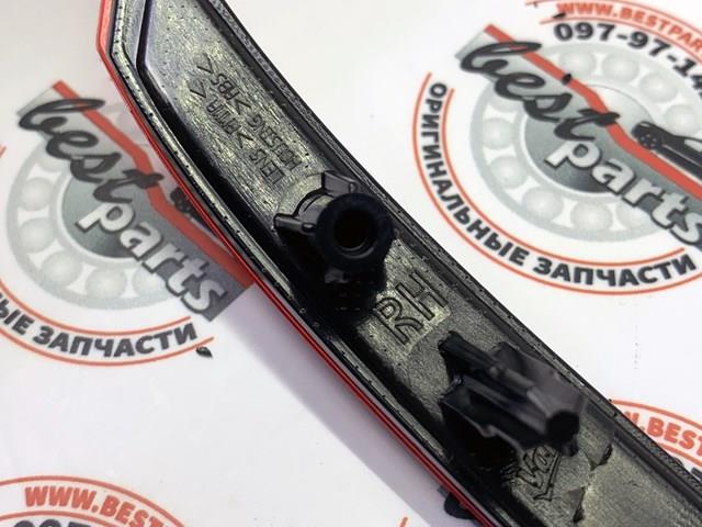 Отражатель бампера заднего правый Land Rover LR093435 цена, от 46.22 USD