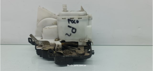 Fecho da porta traseira direita para Volkswagen Polo (6KV2)