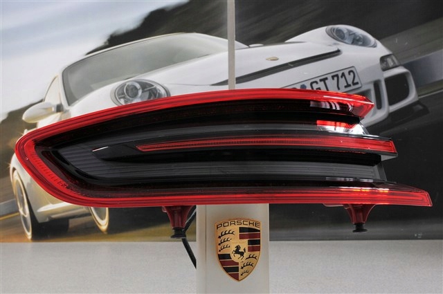 95B945095R Porsche 