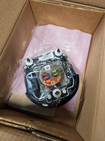 Подушка безопасности водителя KB7W57K00A02 Mazda