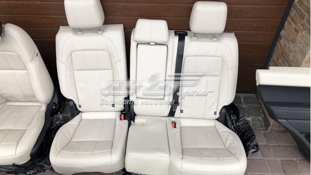  Land Rover LR112340