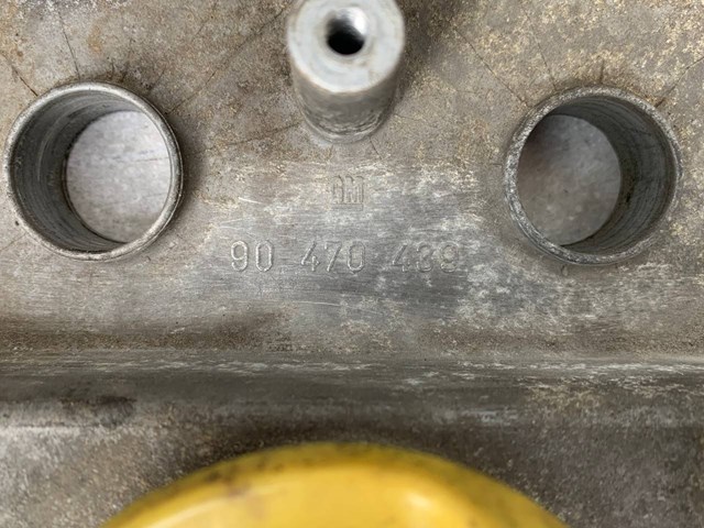 Крышка клапанная General Motors 90470439 цена, от 8.46 USD