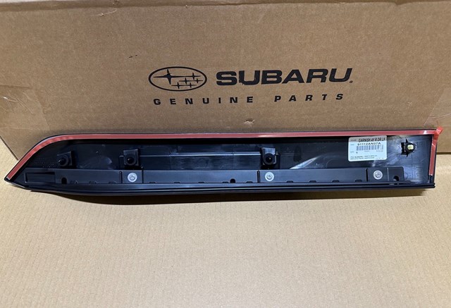 Молдинг двери задней левой нижний 91112AN07A Subaru