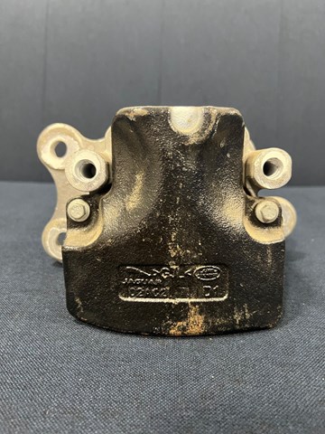 LR114070 Land Rover Задняя подушка двигателя