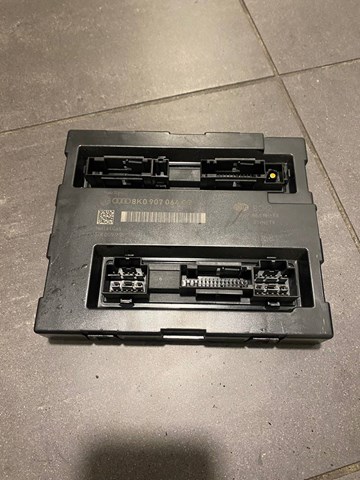  VAG 8K0907064GB
