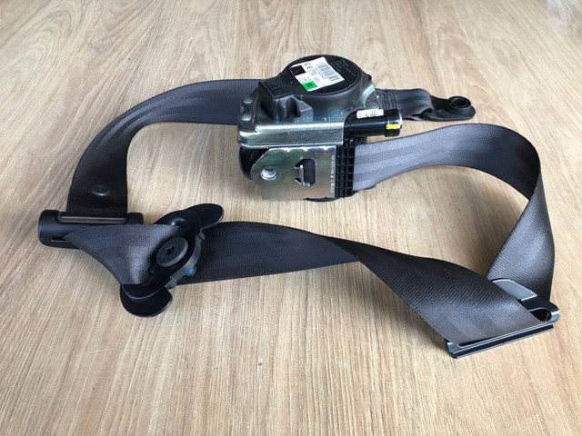Ремень безопасности LR057415 Land Rover