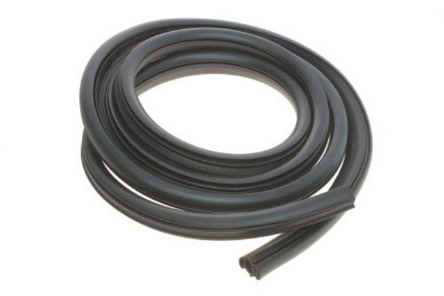 Уплотнитель двери передней, правой (на кузове) Autotechteile 3837030