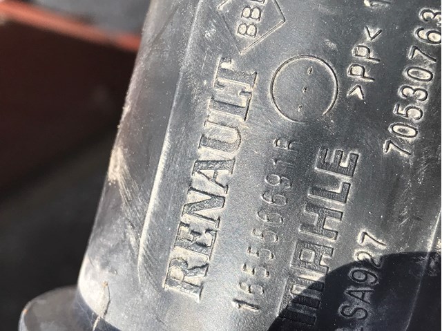 165556691R Renault (RVI) Патрубок воздушный, вход воздушного фильтра