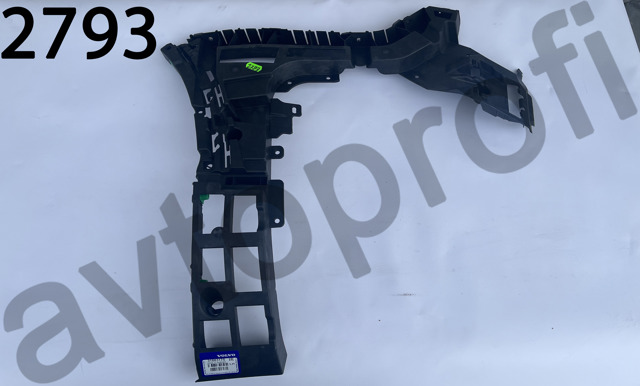 Купить 31663176 Volvo Правый кронштейн крепления бампера заднего