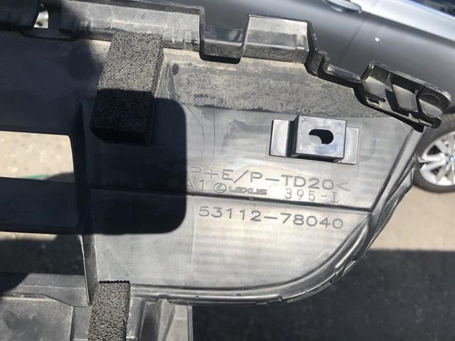 Решетка на бампер Toyota 5311278040