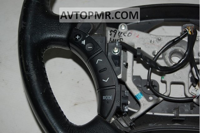 Блок кнопочных переключателей рулевого колеса на Lexus GX 470 