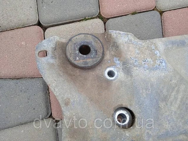 Подрамник передней подвески на Citroen C5 I DC