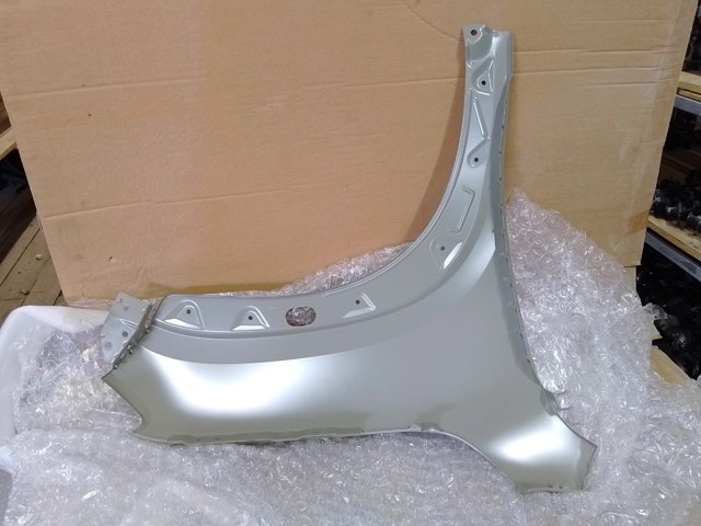 Крыло переднее левое Renault (RVI) 631012063R цена, от 215.37 USD