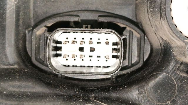 Правая фара 2498476 Ford