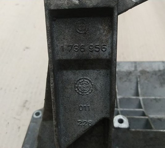  1736956 BMW