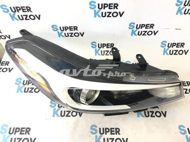 Правая фара 92102B0701 Hyundai/Kia