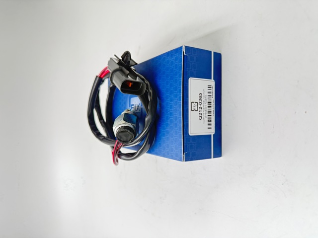 Датчик подключения переднего моста Q2120365 Q-fix