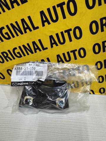 Купить KB8A51U30 Mazda Кронштейн крыла заднего