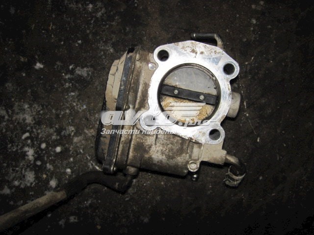 2203028071 Toyota válvula de borboleta montada