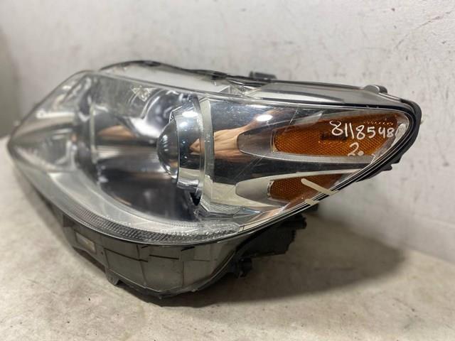 Левая фара 8118548B20 Toyota