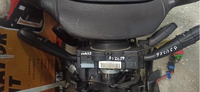 6242C6 Peugeot/Citroen comutador instalado na coluna da direção, montado