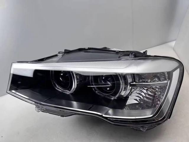 63127401132 BMW Фара передняя правая