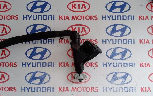 Держатель форсунки омывателя фары (подъемный цилиндр) 98671C5000 Hyundai/Kia
