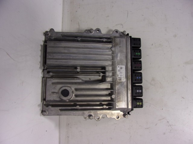 LR141207 Land Rover 