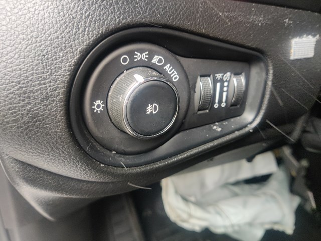 6NC34LXHAA Chrysler 
