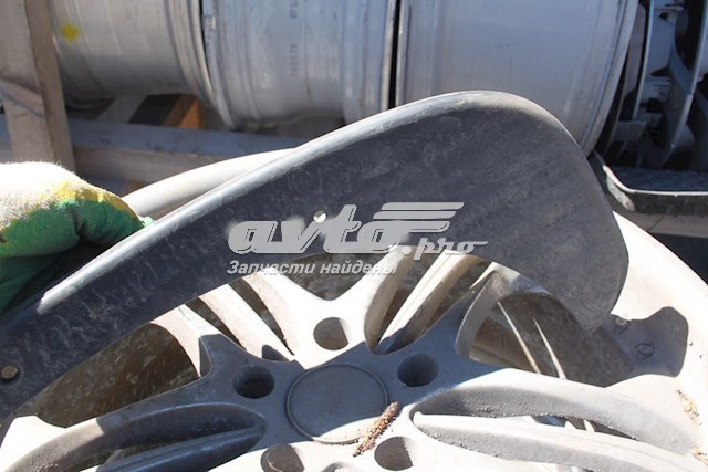 Брызговик задний левый Nissan/Infiniti 78811BR01A цена, от 25.34 USD