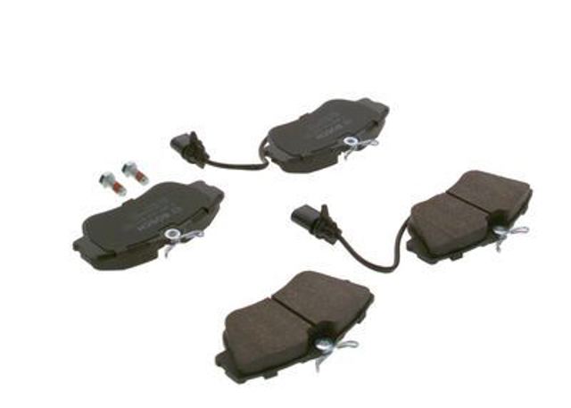 Передние тормозные колодки 986424672 Bosch