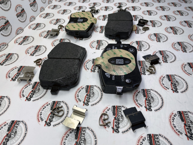 Купить A0004205303 Mercedes Колодки тормозные