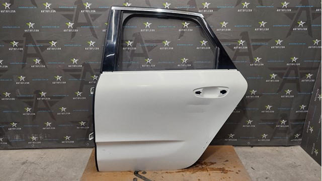 Дверь задняя левая 9801573080 Peugeot/Citroen