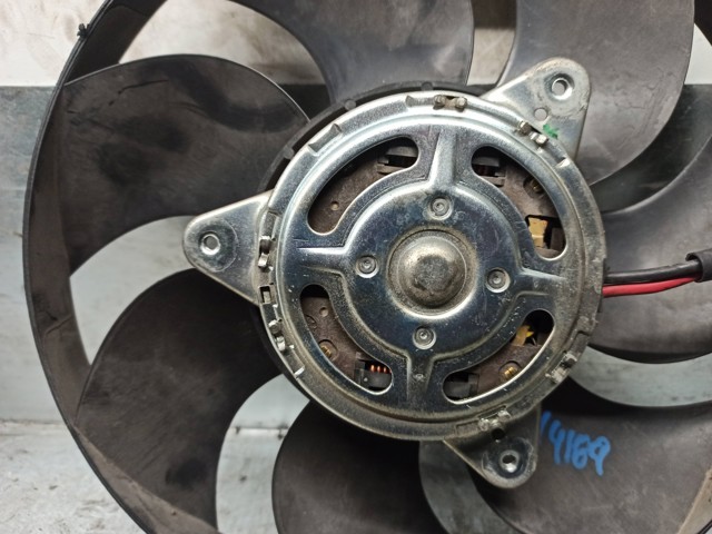  Land Rover BJ328C607AC цена, от 271.89 USD